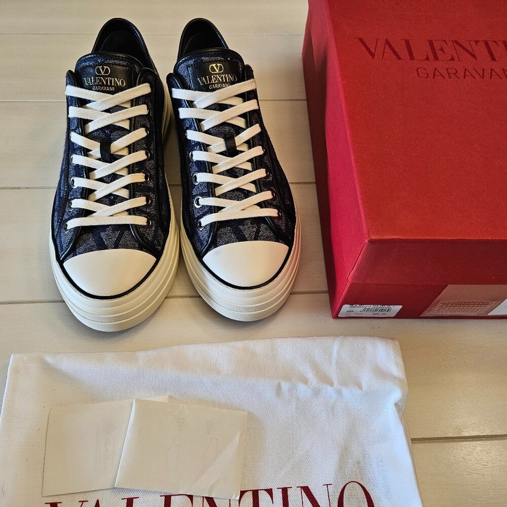 Valentino Garavani Toile Iconographe Sneakers - Size 43.5  IT - 10.5 US